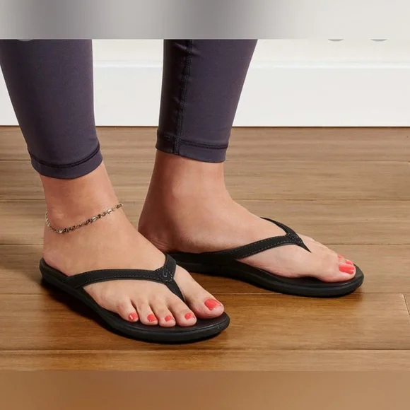 Olukai Ho'opio Sandal-Onyx/Onyx Toe Post Sandals Black Flip Flop Sandals Size 9 - Picture 3 of 10
